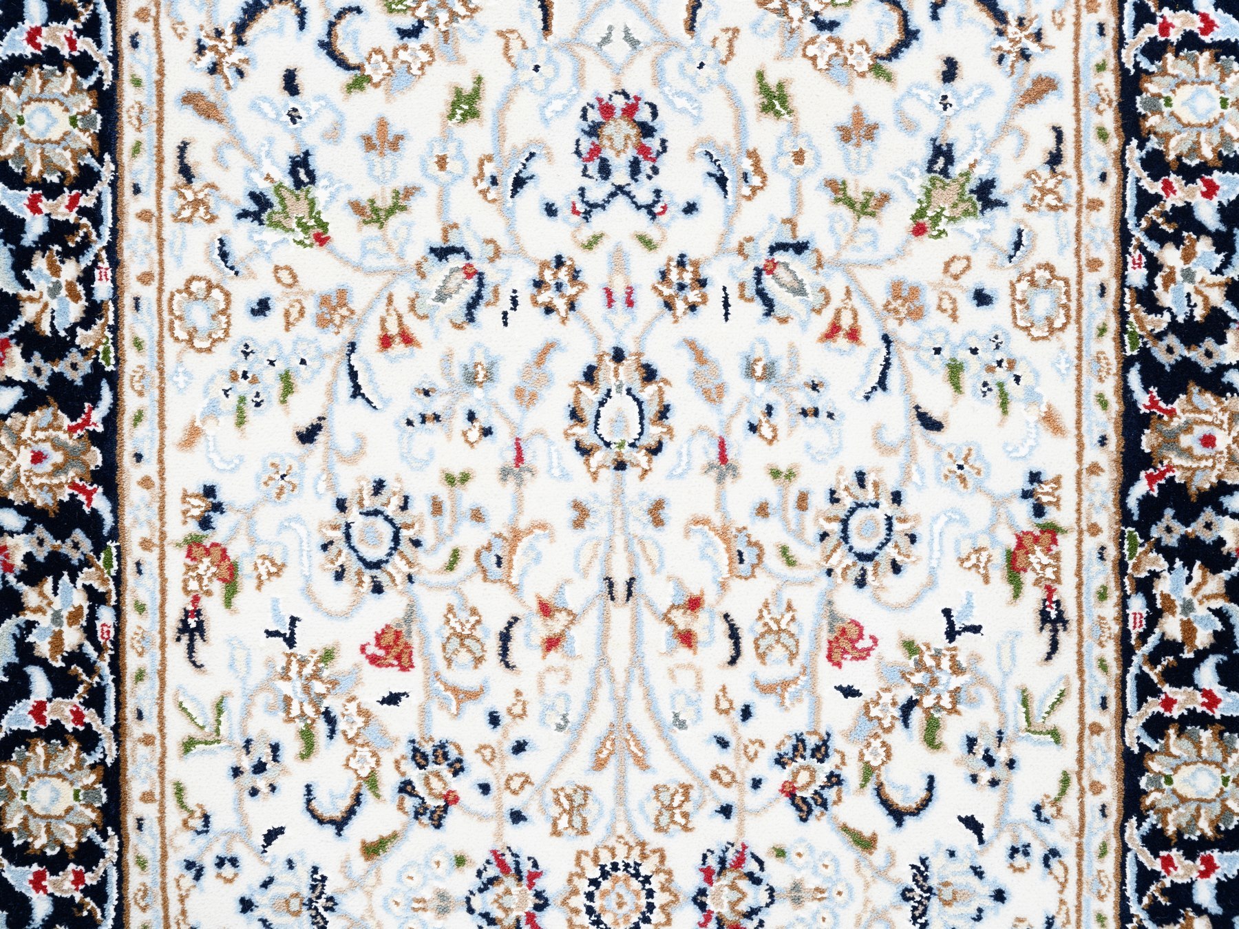 Traditional Rugs LUV564840
